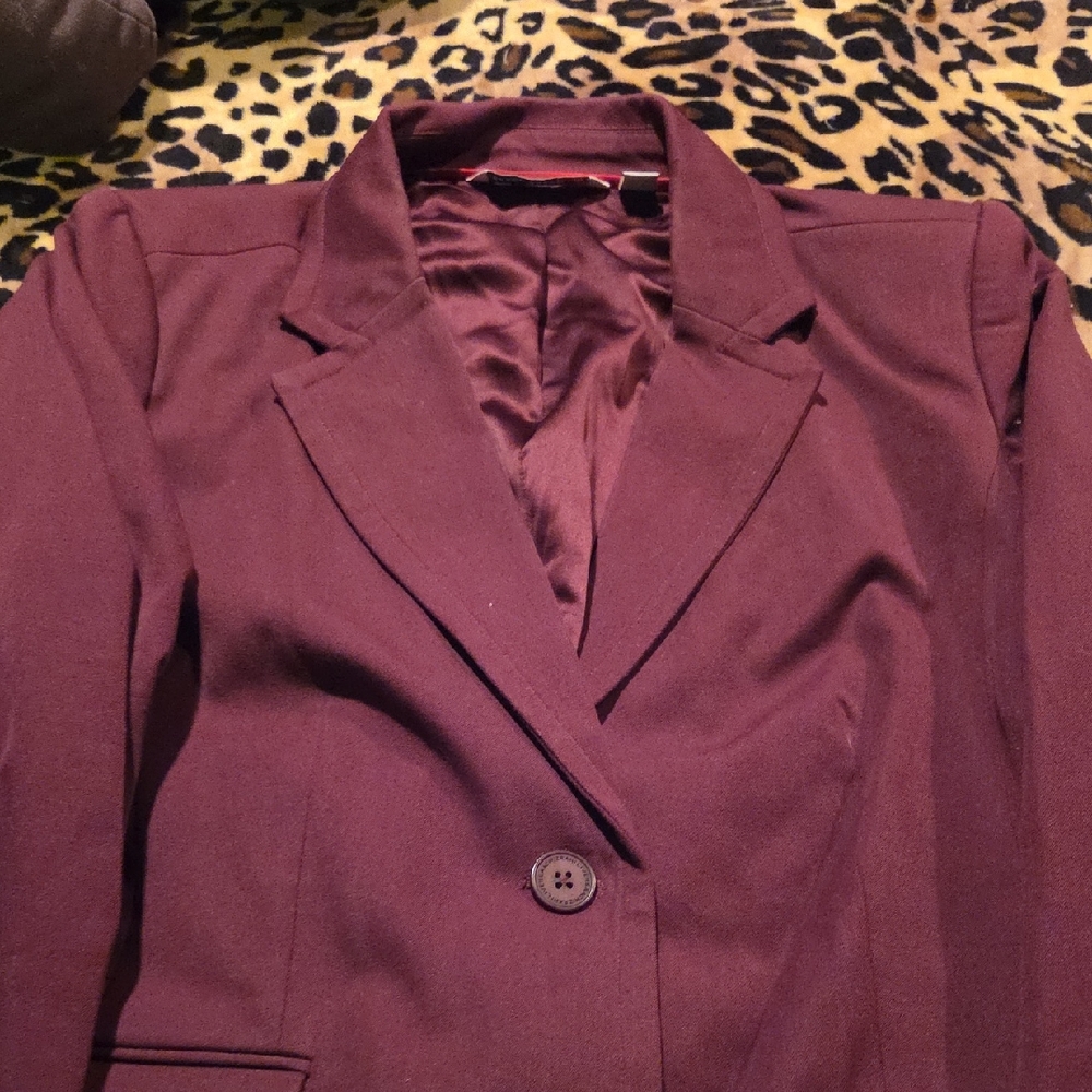 Isaac Mizrahi Deep Burgundy Blazer